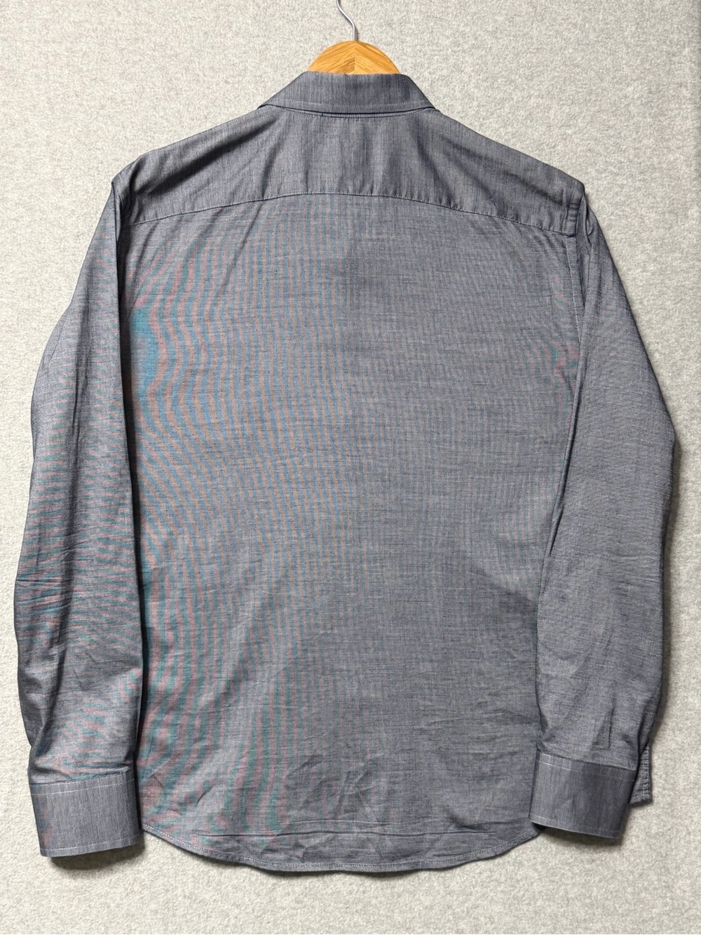 Men’s UNTUCKit Large Blue Chambray Button Down Shirt 100% Cotton Long Sleeve - Picture 2 of 5